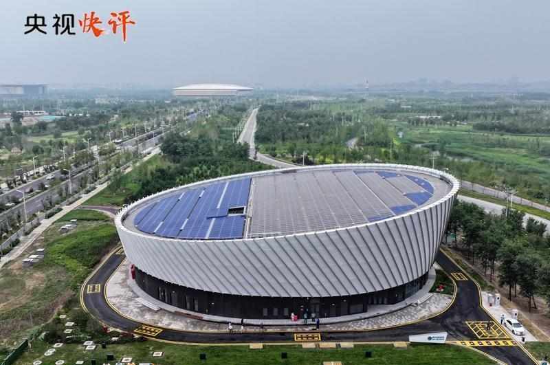  春风拂面雄安大地；总书记考察指引新方向，建设创新高地与高质量发展样板。 新闻