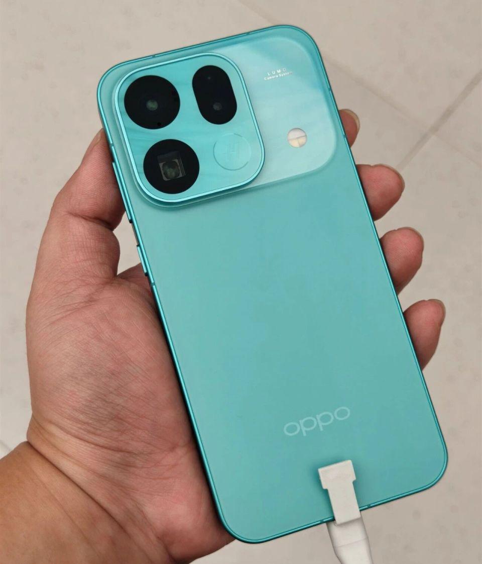  技术深度：联发科天玑9500与双2亿像素如何重塑小屏旗舰性能边界 手机评测