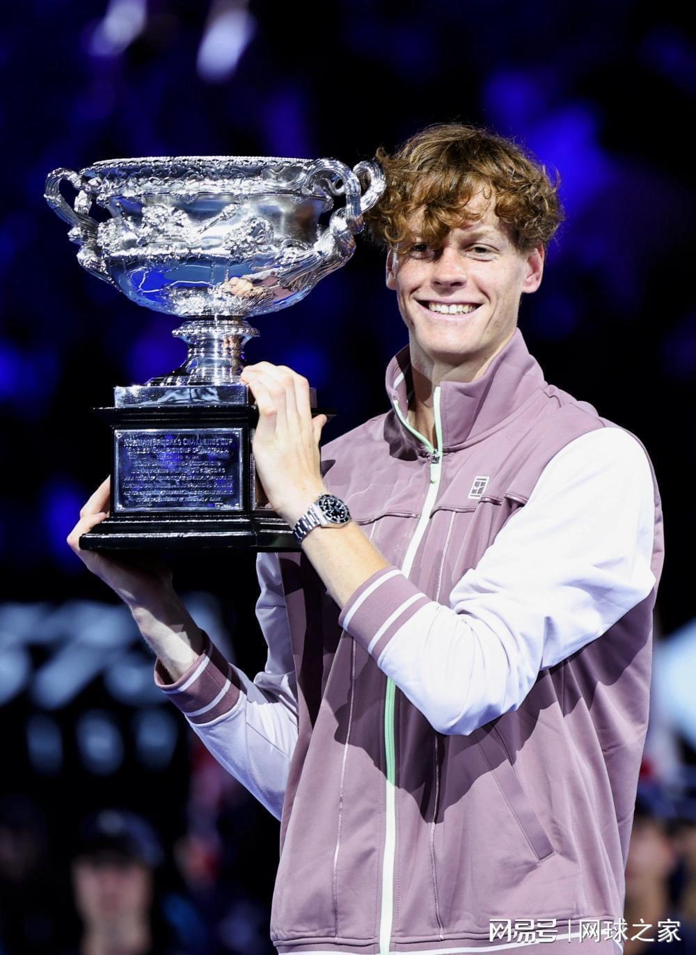  技术解码：辛纳与萨巴伦卡的2024同步称霸密码 体育新闻