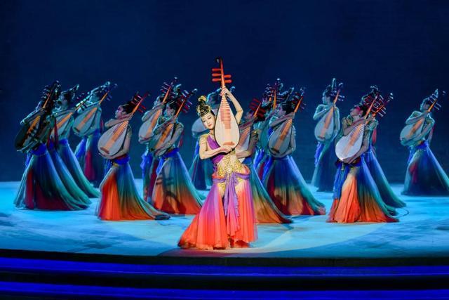 技术解密·沉浸式演艺新范式:西安城墙《梦长安》多媒体实景演出深度剖析 文化旅游 技术解密·沉浸式演艺新范式:西安城墙《梦长安》多媒体实景演出深度剖析 文化旅游